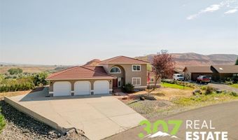 220 S Chugwater Dr, Cody, WY 82414