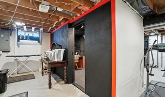 4590 E Johnstown Rd, Columbus, OH 43230