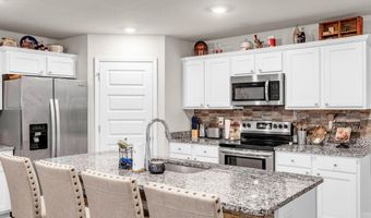 6595 Eastland Cir, Biloxi, MS 39532