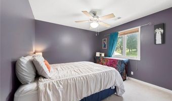 1812 N 150th St, Basehor, KS 66007