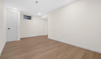 2316 FORT Dr, Alexandria, VA 22303