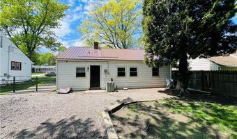 5854 Knollwood Dr, Ashtabula, OH 44004