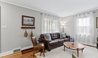 18 Oxford Rd, Albany, NY 12203