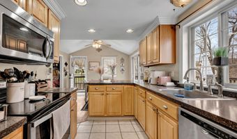 149 Highland Ave, Beacon Falls, CT 06403