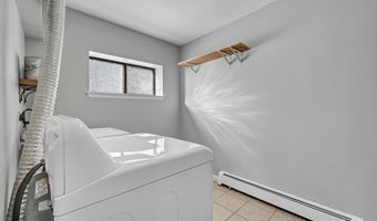 26 Essex Ct 26, Brookfield, CT 06804