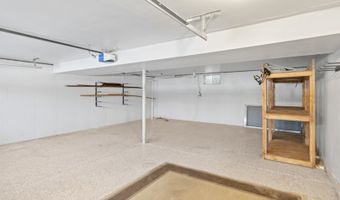 1405 Surrey Ln, Algonquin, IL 60102