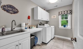 16 Sweetheart Mountain Rd, Canton, CT 06019