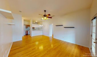 2795 S Knightsbridge Cir, Ann Arbor, MI 48105
