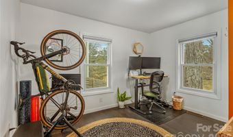 5 Shadowlawn Dr, Asheville, NC 28806