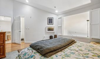 2330 14TH St N 407, Arlington, VA 22201