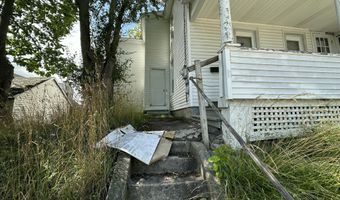 6 Henry St, Amsterdam, NY 12010