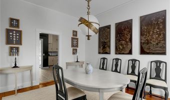 2 Hazard Ave, Newport, RI 02840