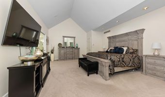 2086 Valleyview Dr, Ann Arbor, MI 48105