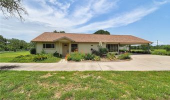 855 Jacoby Ln, Aransas Pass, TX 78336