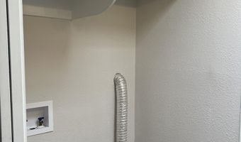 204 N La Cuesta Rd, Artesia, NM 88210