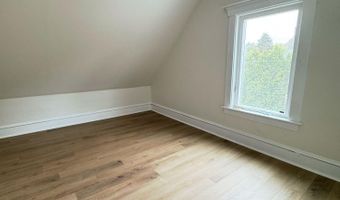 117 Winter St, Auburn, ME 04210