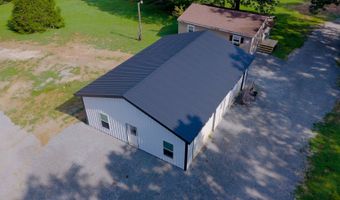 1000 Point Mason Rd, Big Sandy, TN 38221