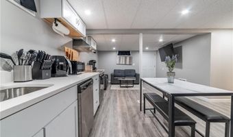 3 Luther St, Johnston, RI 02919