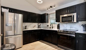 271 N SHORE Dr, Albrightsville, PA 18210