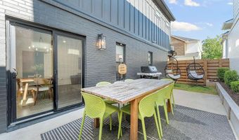 103 NW Ozark Way, Bentonville, AR 72712