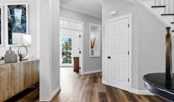 22530 FOREST RUN Dr, Ashburn, VA 20148