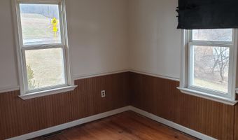 19 LAVERNE Dr, Augusta, WV 26704