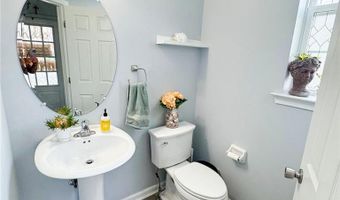 1391 Caspian St, Allentown, PA 18104