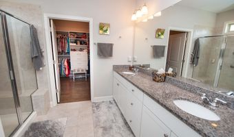 921 Deepwood Ct, Boiling Springs, SC 29316