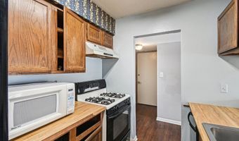 1420 Greenridge Ave, Algonquin, IL 60102