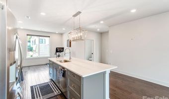 931 Cityscape Dr, Charlotte, NC 28205