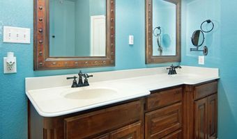 130 Meadow Arbor Dr, Weatherford, TX 76085