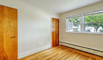 248 Don Ave, East Providence, RI 02916