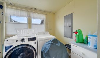 229 S PACIFIC St, Rockaway Beach, OR 97136