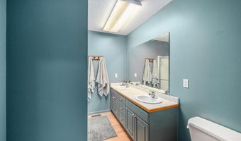 1105 Grove St, Baldwin City, KS 66006