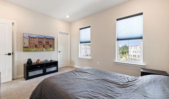 23156 HORSESHOE TRAIL Sq, Ashburn, VA 20148
