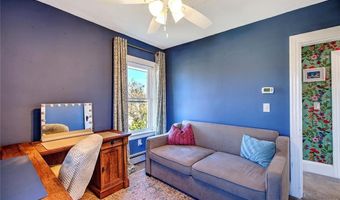 93 Narragansett Ave, East Providence, RI 02915