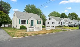 32 Rosemere Dr, East Providence, RI 02914