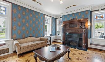 32 Lorraine St, Barrington, RI 02806