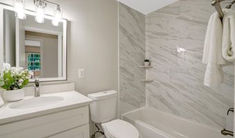 3820 WINTERSET Dr, Annandale, VA 22003