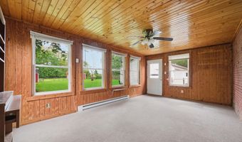 11717 E Edgewater Rd, Albany, IN 47320
