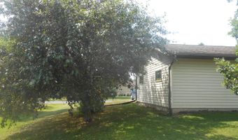 310 W Pine St, Abbotsford, WI 54405