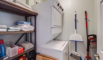 1282 Beach Blvd, Biloxi, MS 39530