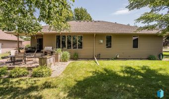 1109 S Parkview Blvd, Brandon, SD 57005
