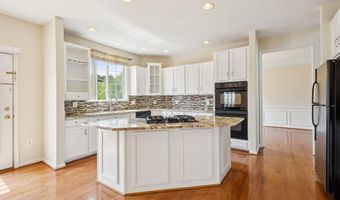 44217 NAVAJO Dr, Ashburn, VA 20147