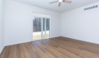 27632 Maryjane Ln E, Chesterfield, MI 48047