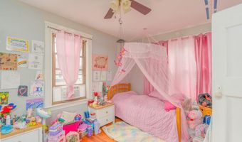 12 Lenox St, Cumberland, RI 02864