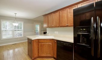 129 Lori Ln, Aberdeen, NC 28315