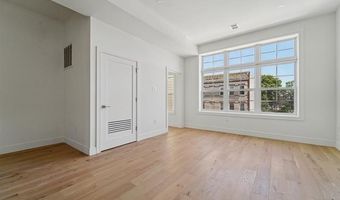 90 E 27TH St, Bayonne, NJ 07002