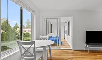 401 Bellevue Ave 214, Newport, RI 02840