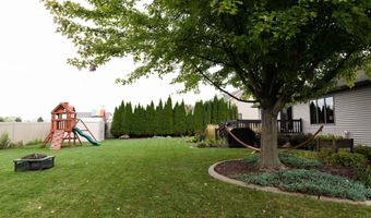 W6548 ETHAN Drive, Appleton, WI 54915
